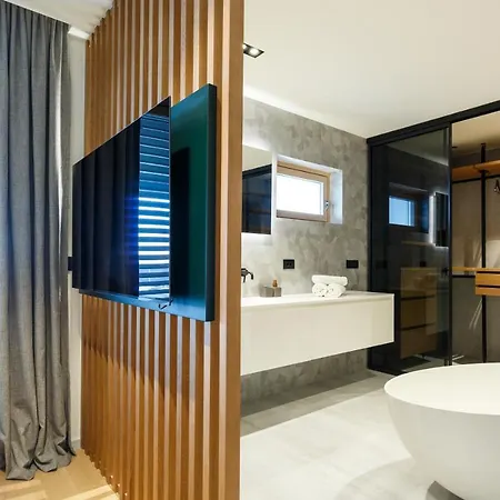 Luxury Penthouse V Apartament